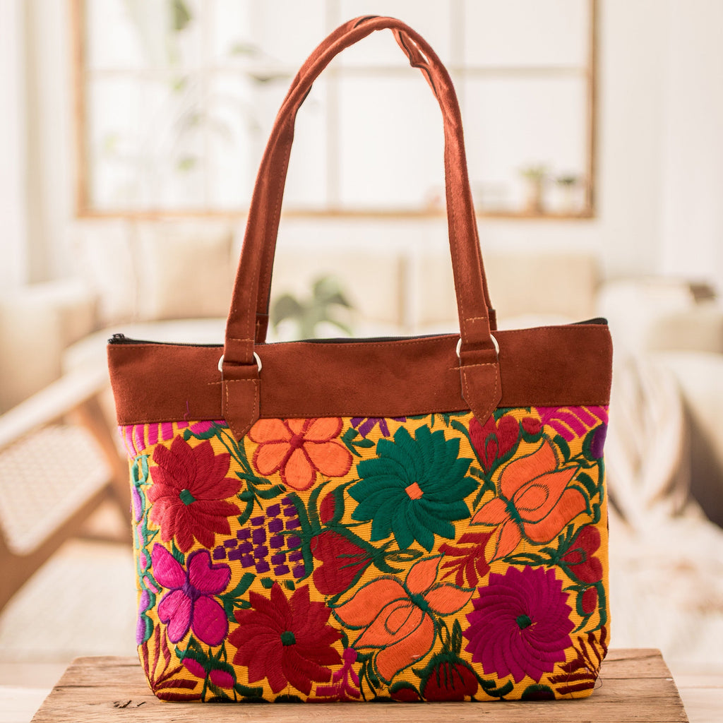 Colorful Hand-Woven Tote Bag with Floral Patterns - Country Flowers