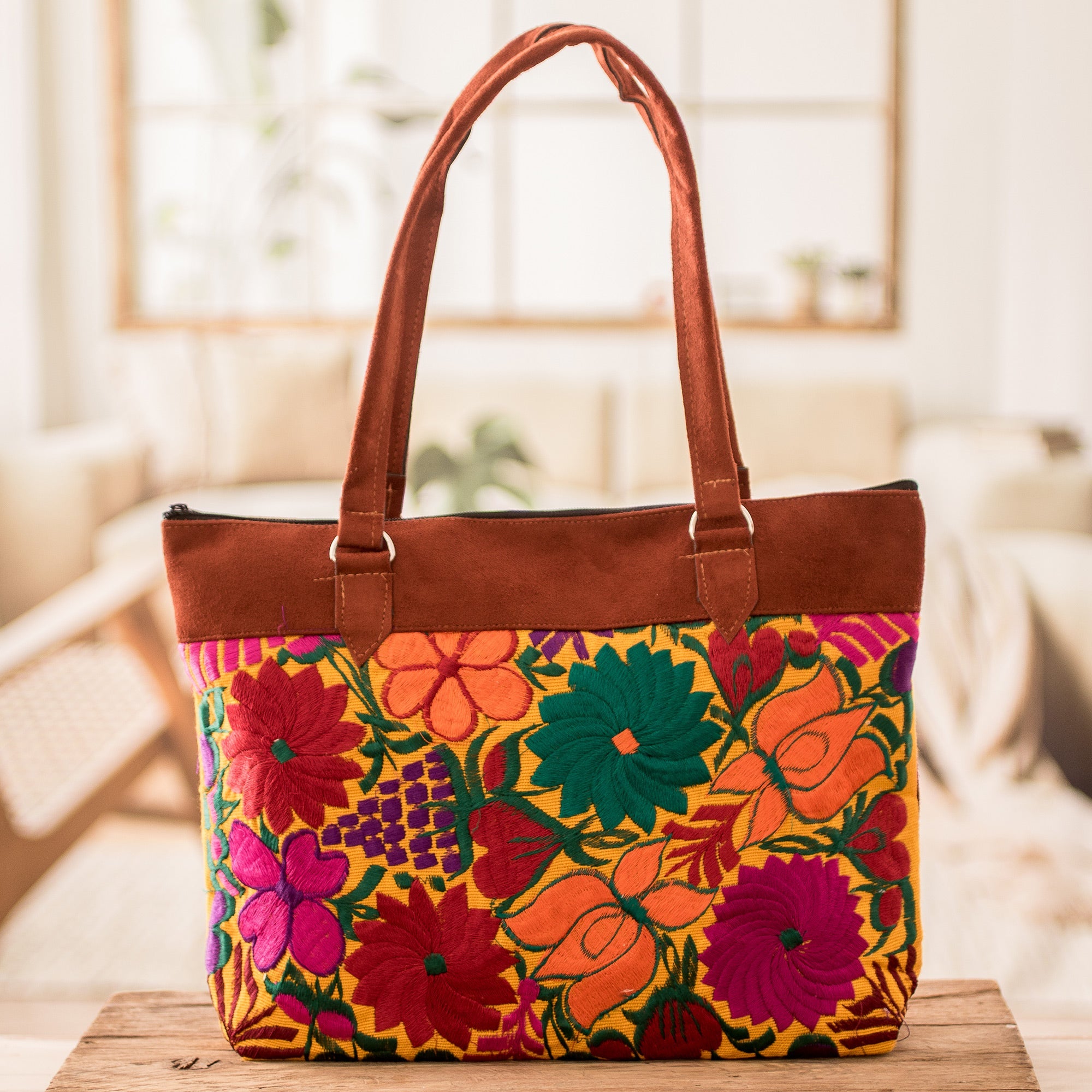 Colorful Hand-Woven Tote Bag with Floral Patterns - Country Flowers